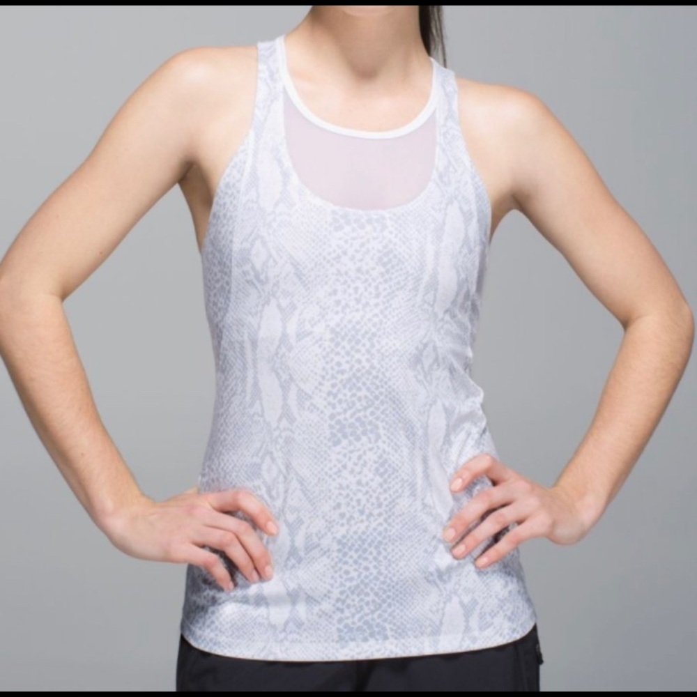Lululemon Women’s Tank Snakeskin Grey white Sz 6